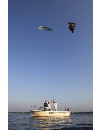 Aile de Kitesurf Flysurfer Sonic4 - FLYSURFER Kiteboarding