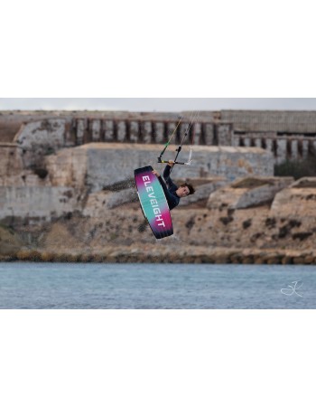 Planche de Kitesurf Eleveight Master S V6