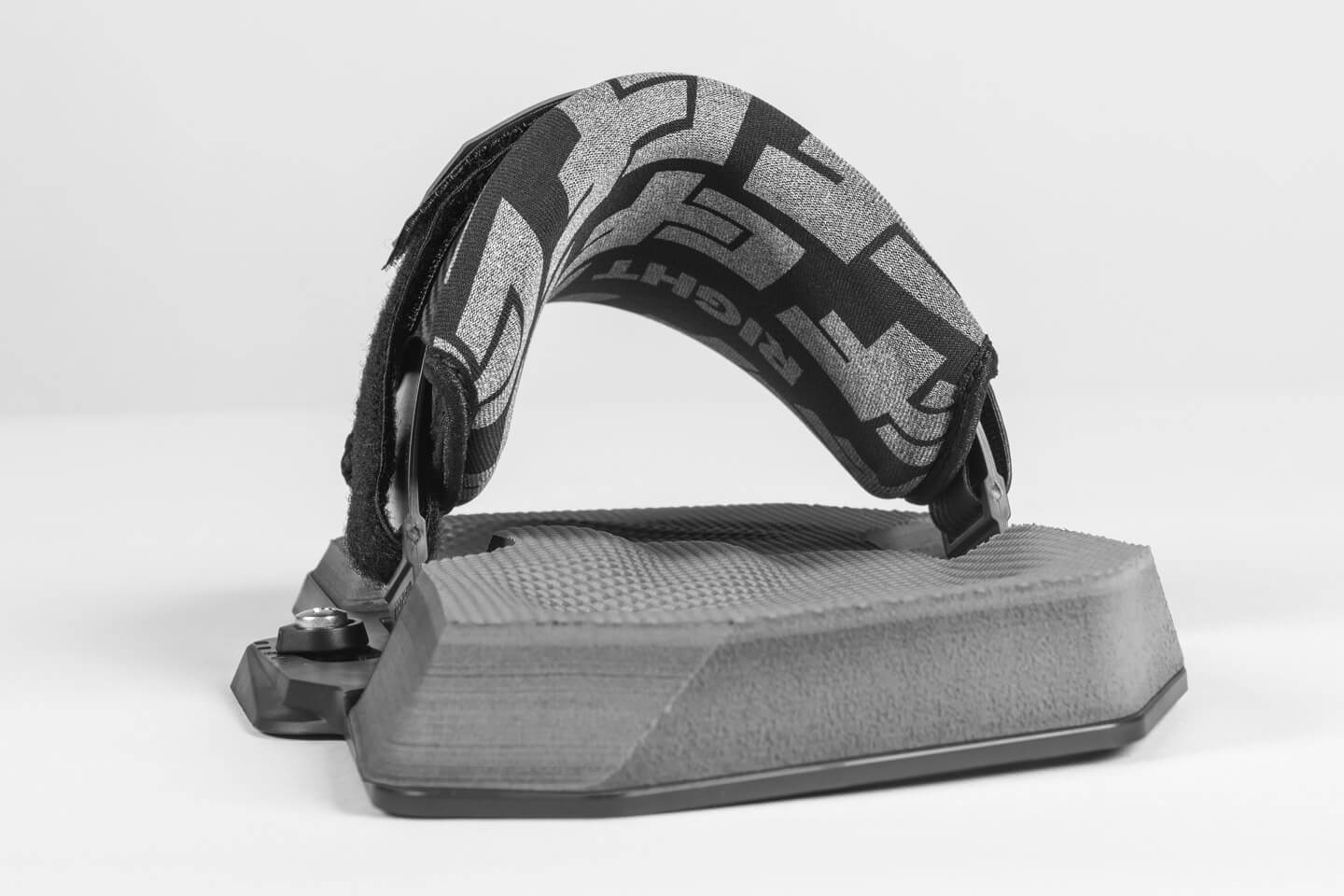 2026-neoprene-boots-binary-III.jpg